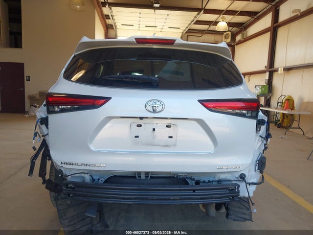 2023 TOYOTA HIGHLANDER LIMITED 6