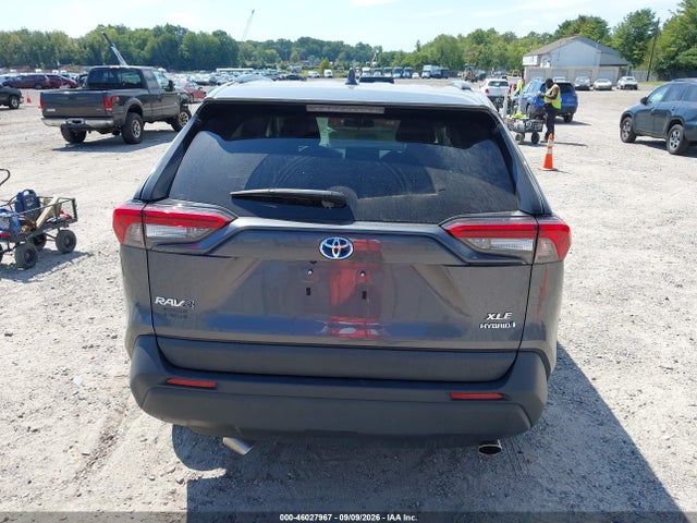 2022 TOYOTA RAV4 HYBRID XLE 16