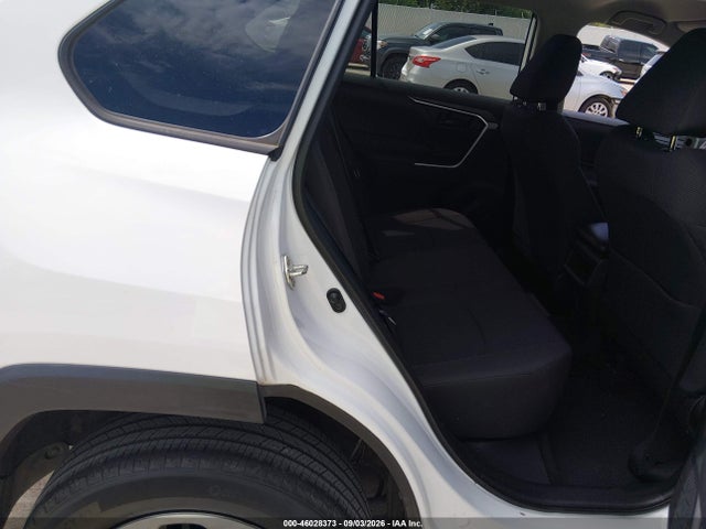 2019 TOYOTA RAV4 LE 8