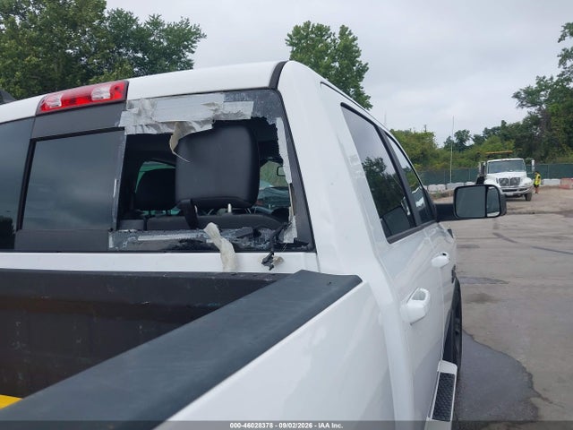 2017 RAM 1500 NIGHT 4X4 5'7 BOX 18