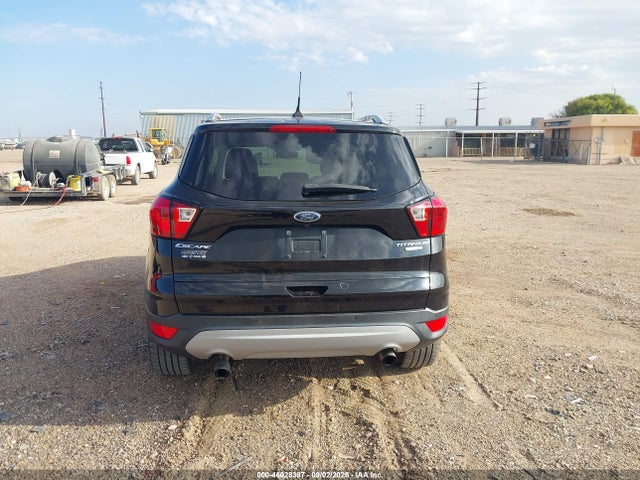 2019 FORD ESCAPE TITANIUM 16