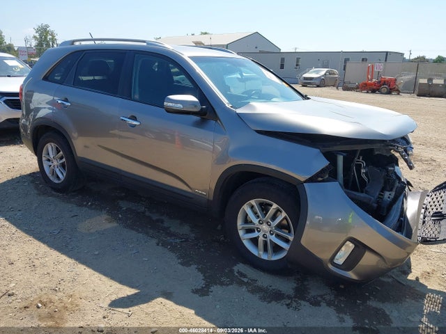 2014 KIA SORENTO LX