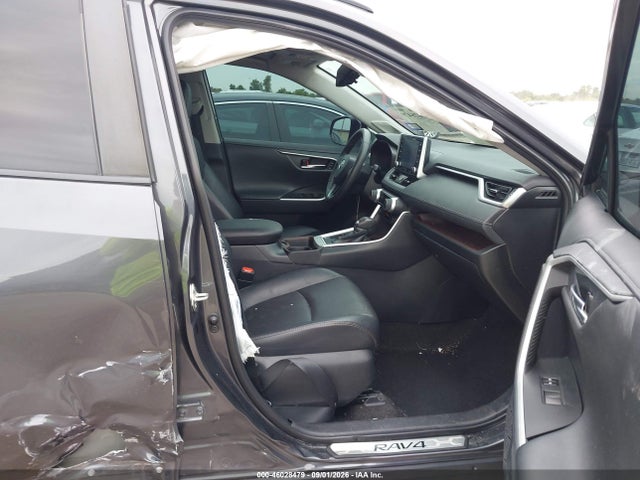 2019 TOYOTA RAV4 LIMITED 5