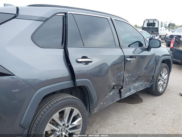 2019 TOYOTA RAV4 LIMITED 6