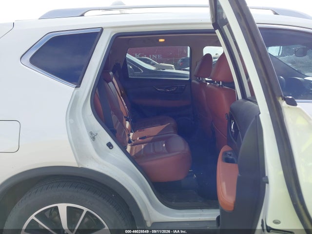 2018 NISSAN ROGUE SL 8