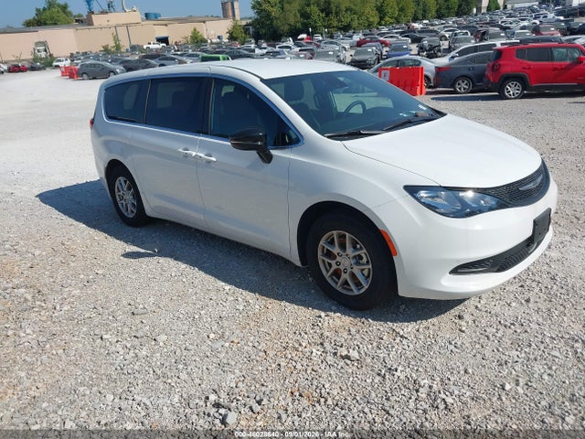 2026 CHRYSLER VOYAGER LX