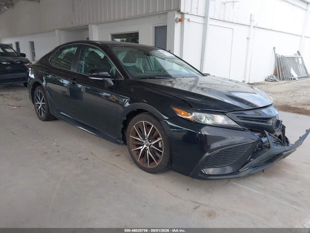 2022 TOYOTA CAMRY SE