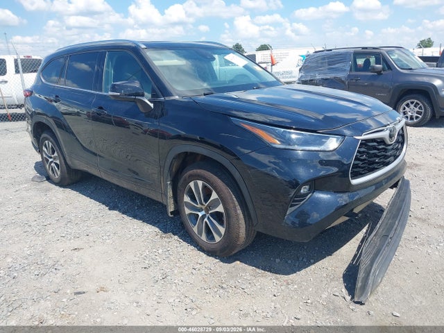 2021 TOYOTA HIGHLANDE XLE