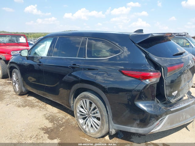 2022 TOYOTA HIGHLANDER PLATINUM 3