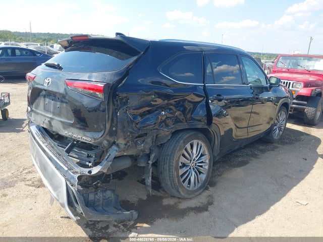 2022 TOYOTA HIGHLANDER PLATINUM 4