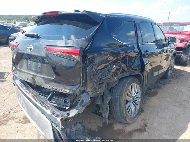 2022 TOYOTA HIGHLANDER PLATINUM 6