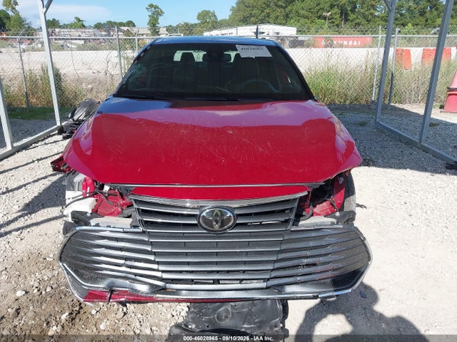2022 TOYOTA AVALON XLE 13