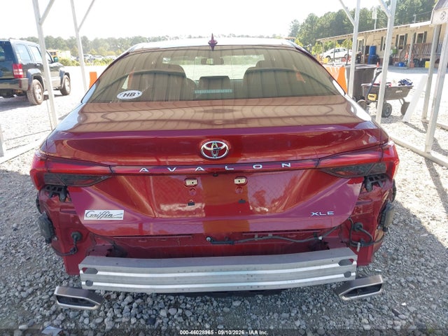 2022 TOYOTA AVALON XLE 17