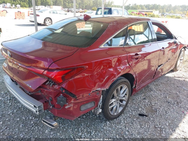 2022 TOYOTA AVALON XLE 4