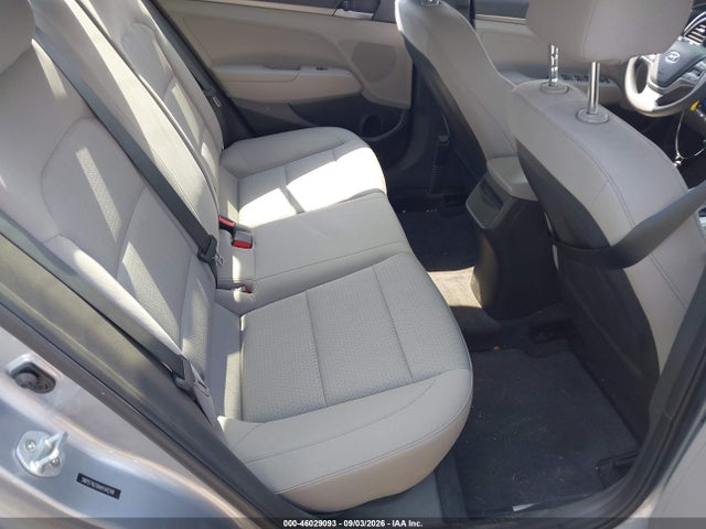 2017 HYUNDAI ELANTRA SE 8