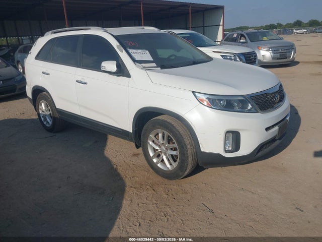 2015 KIA SORENTO LX