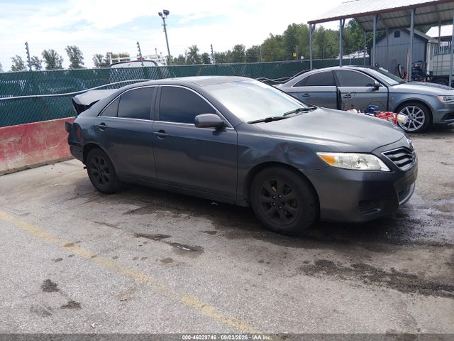 2011 TOYOTA CAMRY LE