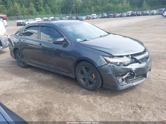 2012 TOYOTA CAMRY SE