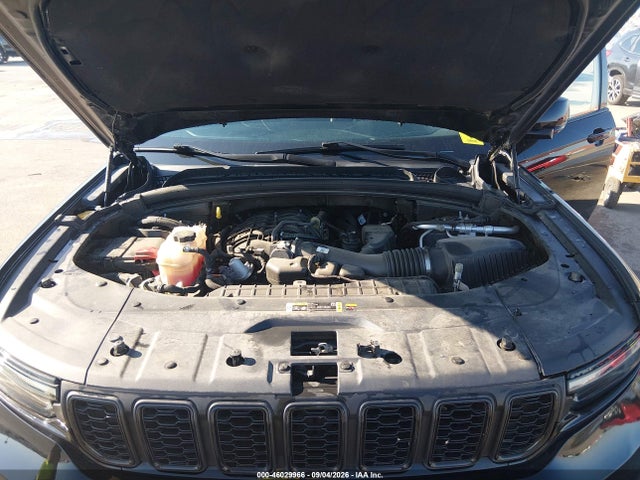 2023 JEEP GRAND CHEROKEE L ALTITUDE 4X4 10
