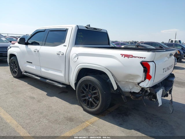 2023 TOYOTA TUNDRA SR5 3