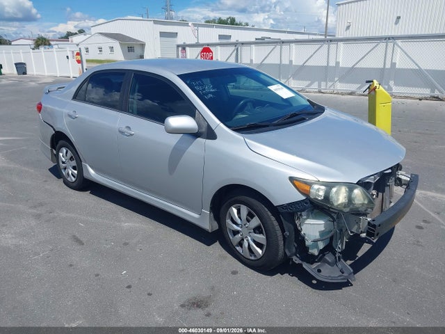 2013 TOYOTA COROLLA S