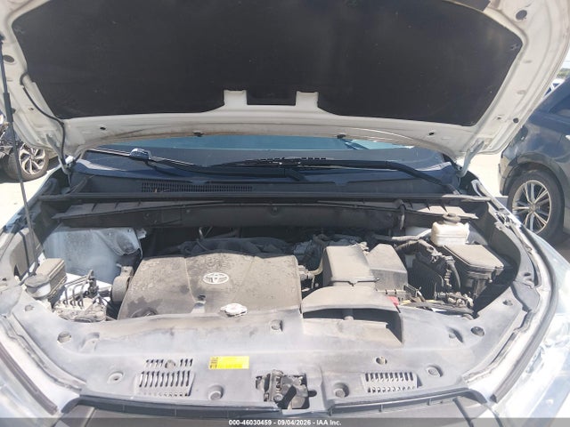 2019 TOYOTA HIGHLANDER XLE 10