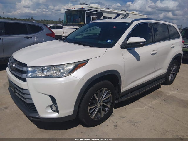 2019 TOYOTA HIGHLANDER XLE 2