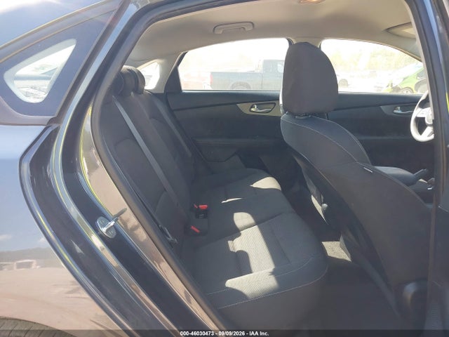 2019 KIA FORTE FE 8