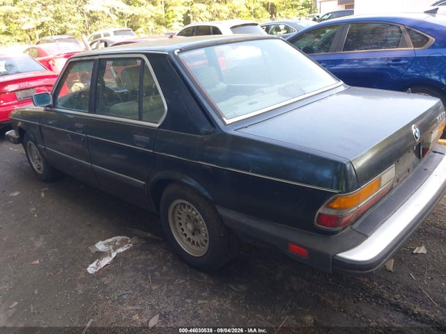 1983 BMW 528 E AUTOMATIC 3