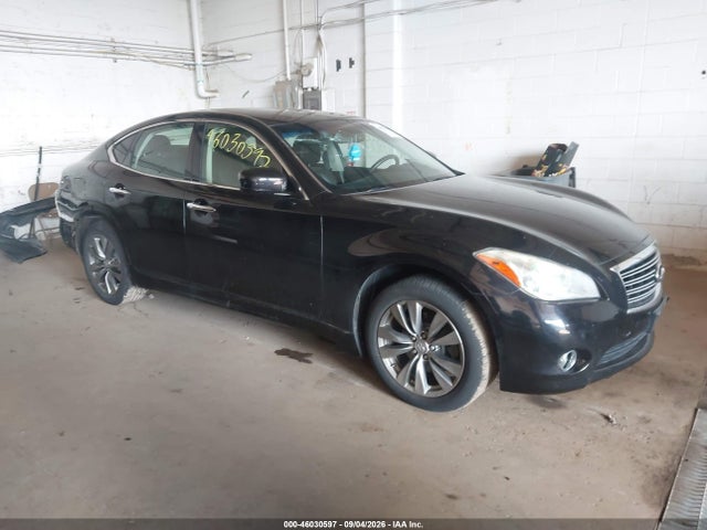 2012 INFINITI M37 