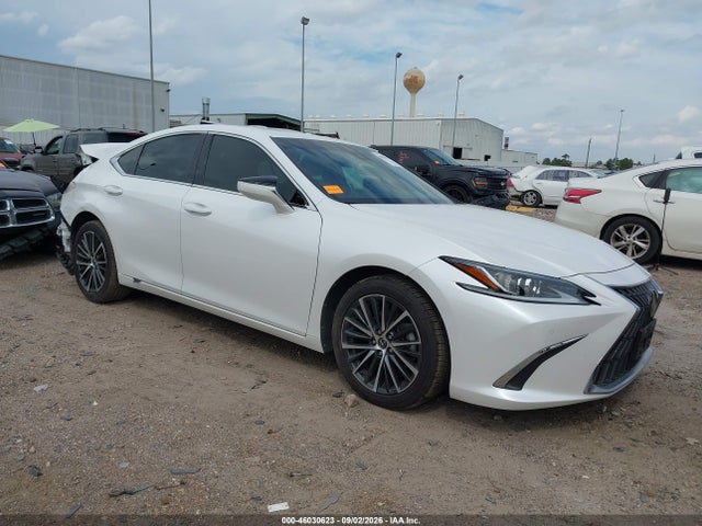 2024 LEXUS ES 