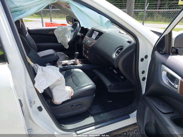 2018 NISSAN PATHFINDER PLATINUM 5