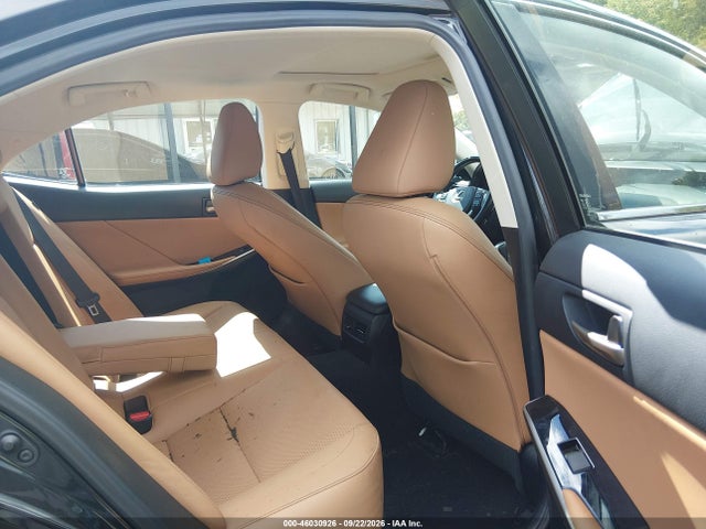 2020 LEXUS IS 300 8