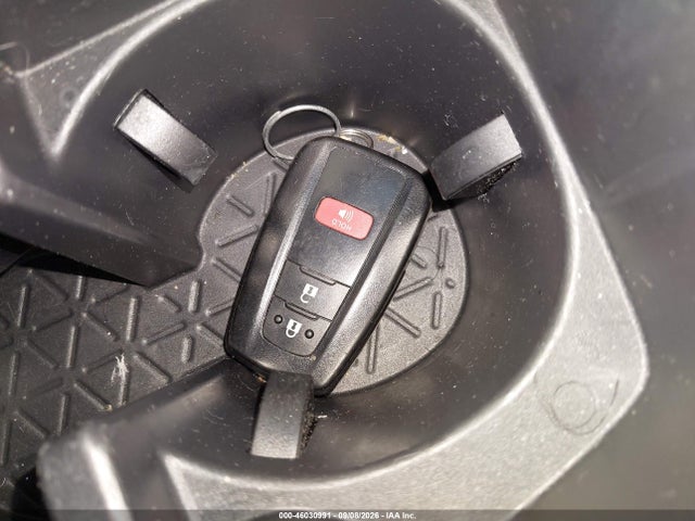2023 TOYOTA RAV4 XLE 11