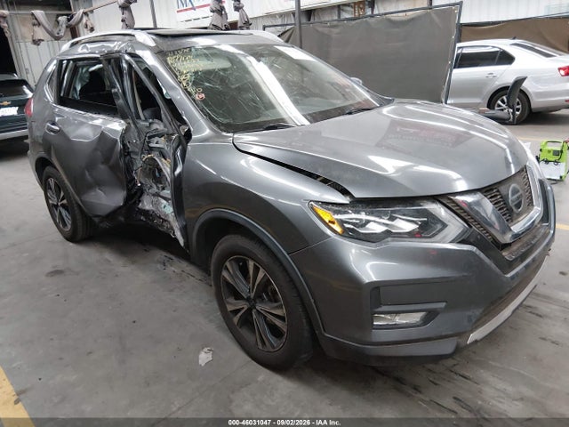 2017 NISSAN ROGUE SL