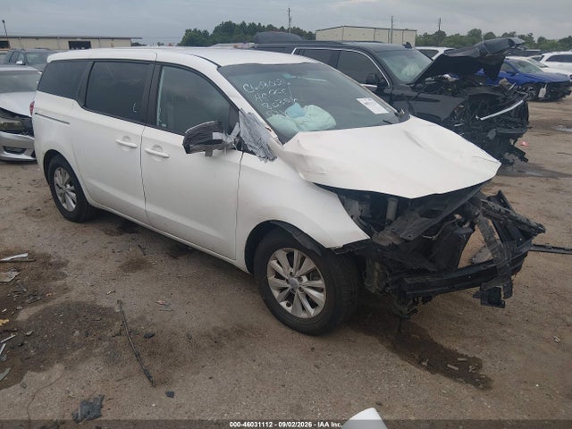 2018 KIA SEDONA LX