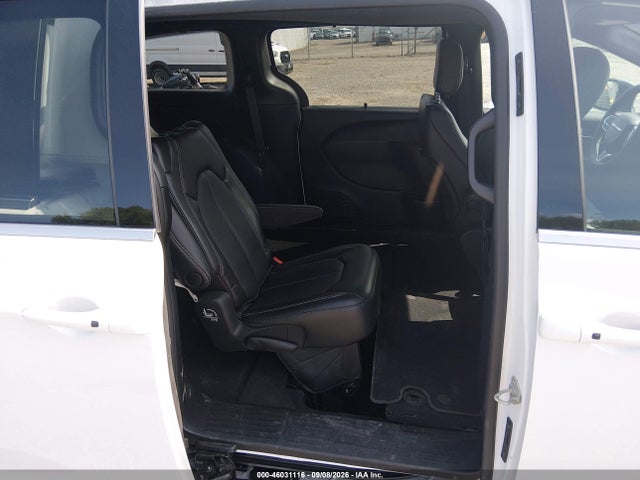 2025 CHRYSLER PACIFICA SELECT 8