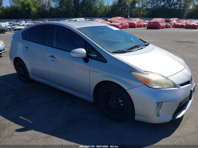2014 TOYOTA PRIUS THREE