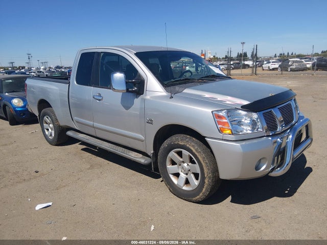 2004 NISSAN TITAN LE