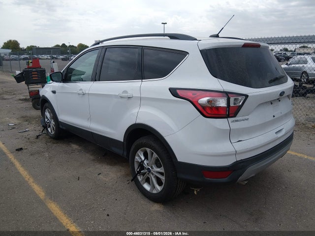 2017 FORD ESCAPE SE 3