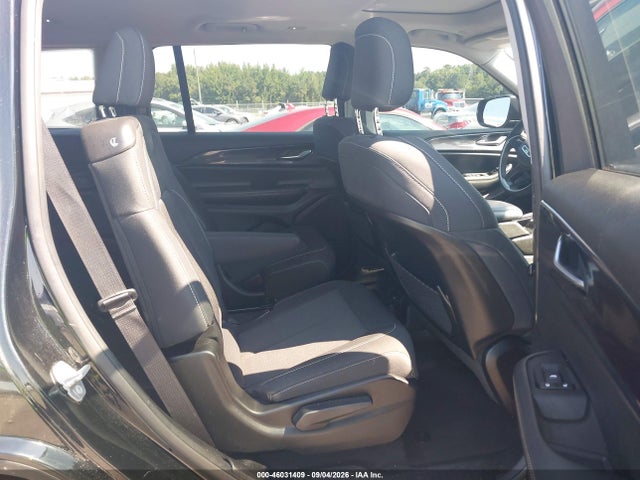 2023 JEEP GRAND CHEROKEE L LAREDO 4X2 8