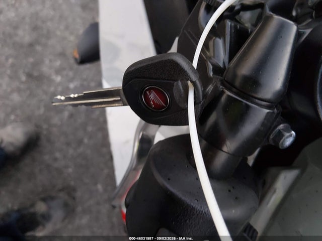 2026 HONDA CBR600 RR 11