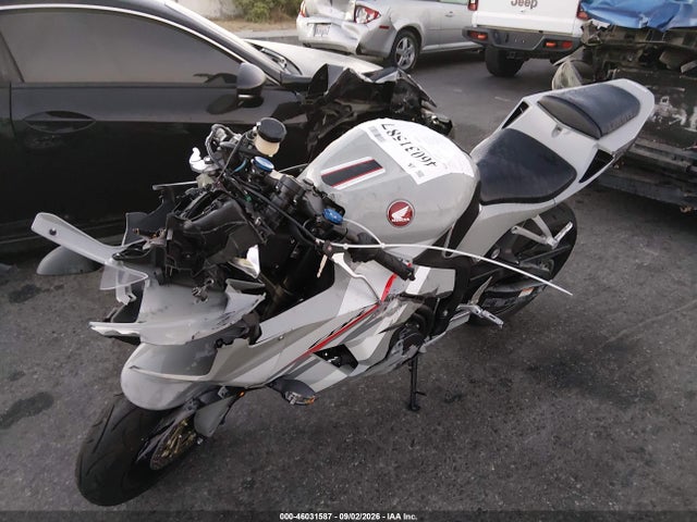 2026 HONDA CBR600 RR 2