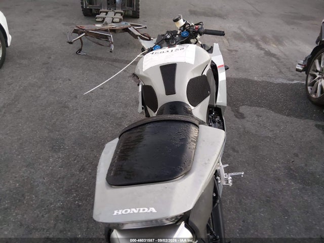 2026 HONDA CBR600 RR 6