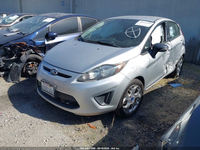 2013 FORD FIESTA TITANIUM 照片 2