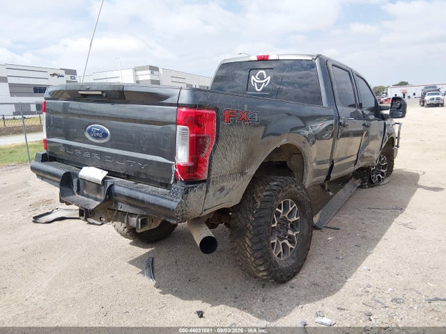 2019 FORD F-250 LARIAT 4