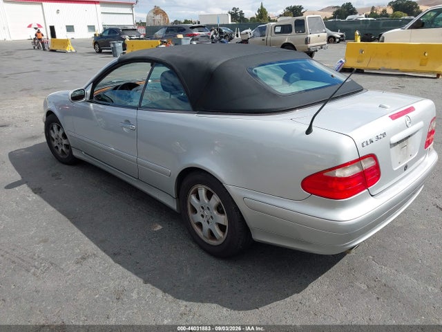 صورة 3 لـ 2002 Mercedes-BENZ CLK
