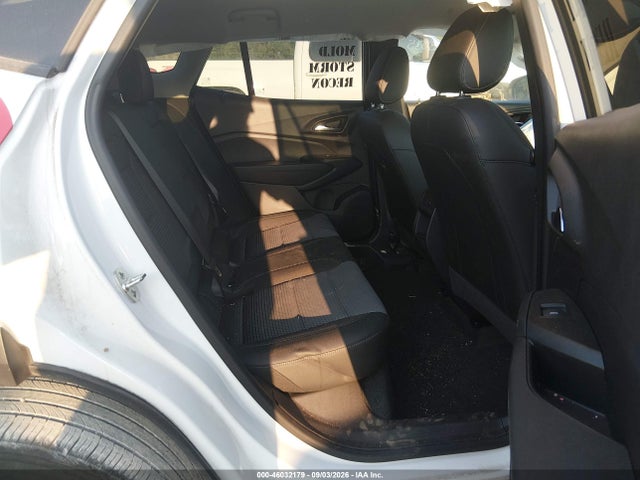 2025 CHEVROLET TRAX FWD LT 8