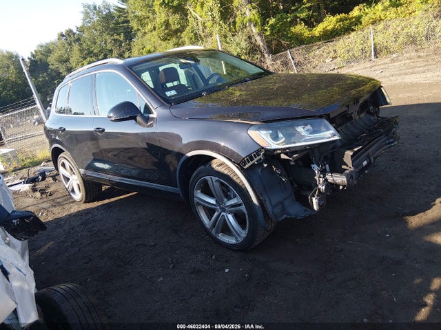 2017 VOLKSWAGEN TOUAREG V6 EXECUTIVE