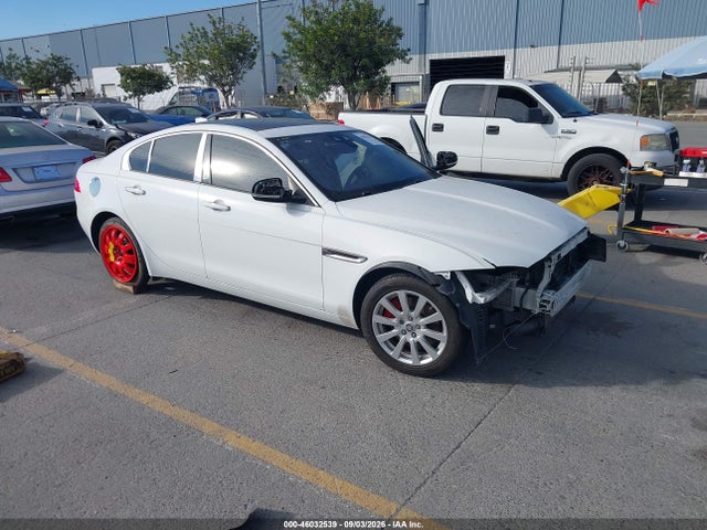 2017 JAGUAR XE 25T